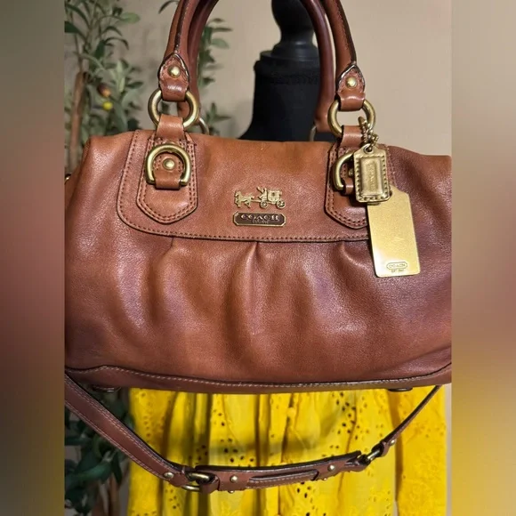 Vintage Coach Tan Leather Satchel - Picture 2 of 12